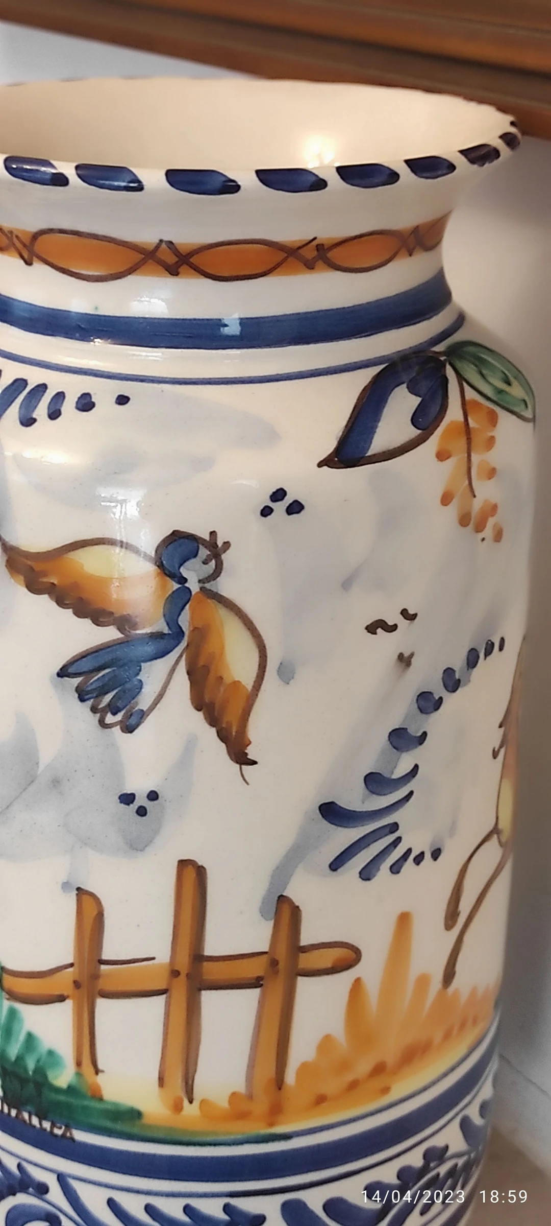 Sevillian ceramic flower vase hunting – photo 10